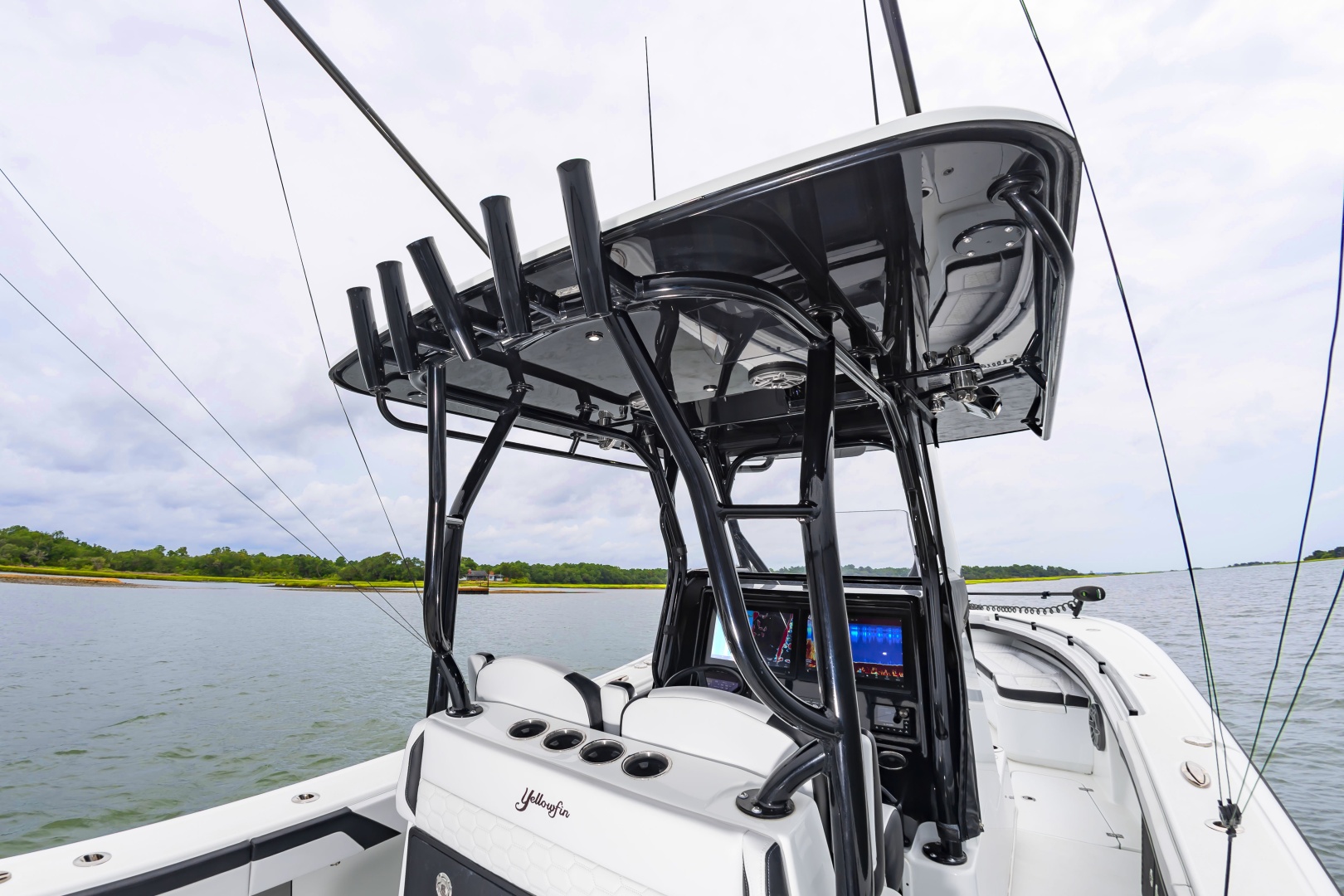 32ft Yellowfin Yacht For Sale