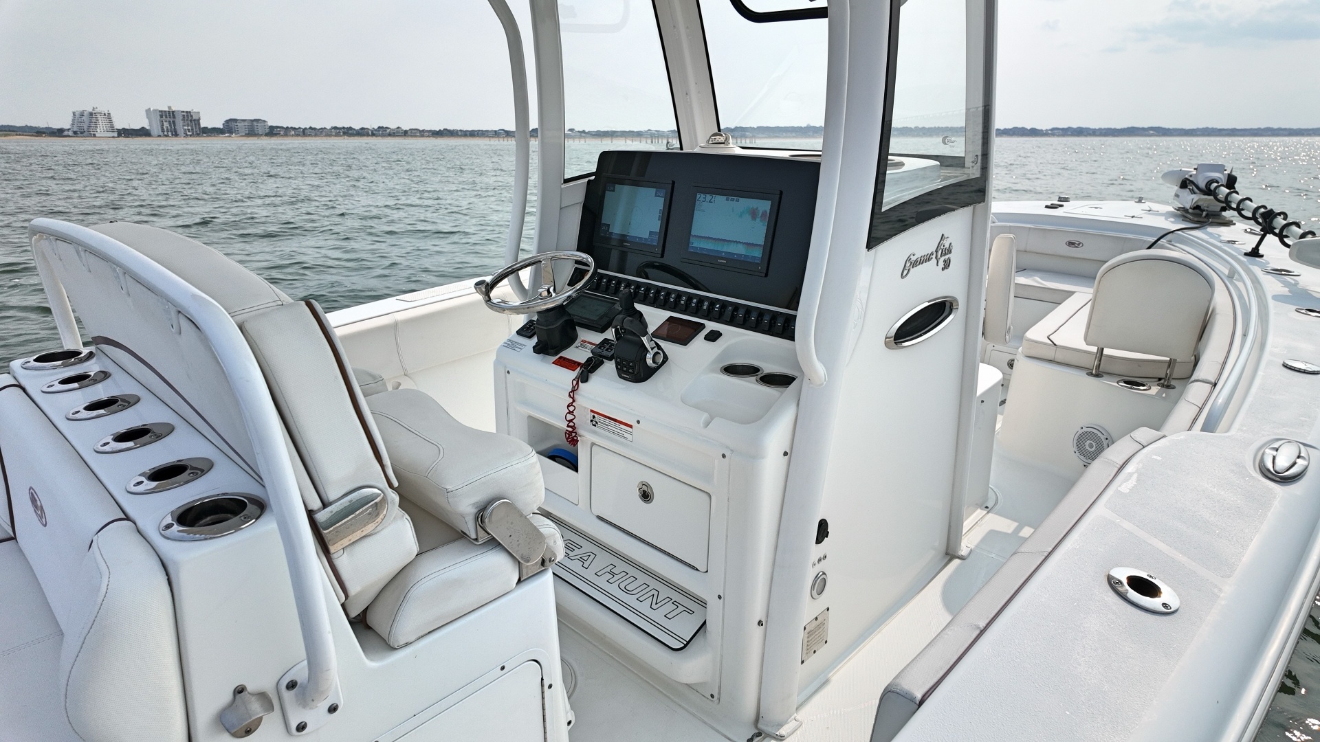 30ft Sea Hunt Yacht For Sale