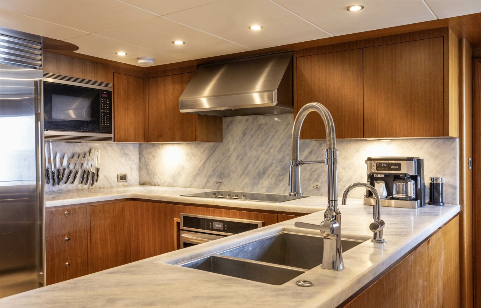 WRECKLESS 120ft Ocean Alexander Yacht For Sale