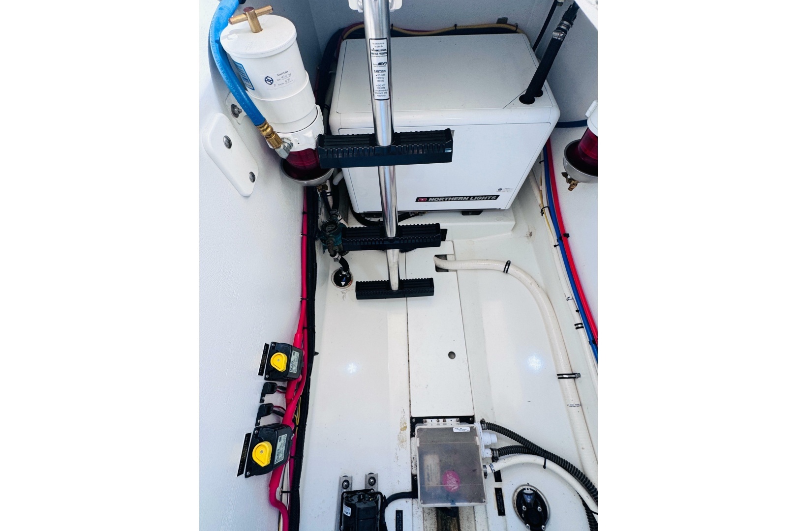 MJM 40z Yacht For Sale
