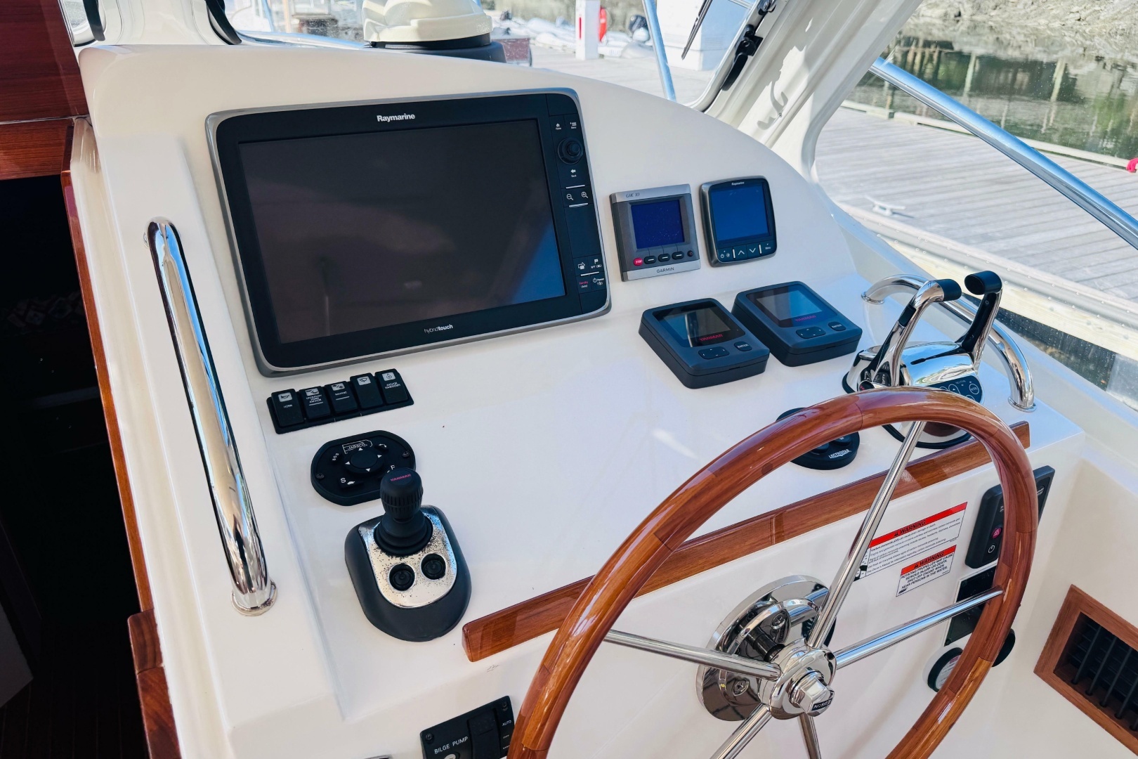 MJM 40z Yacht For Sale