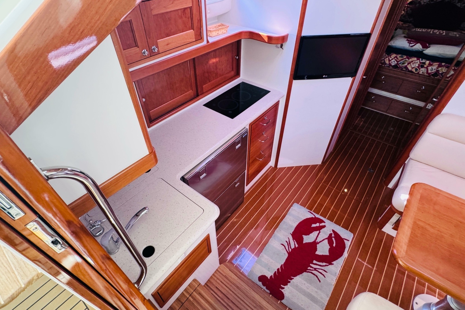 MJM 40z Yacht For Sale