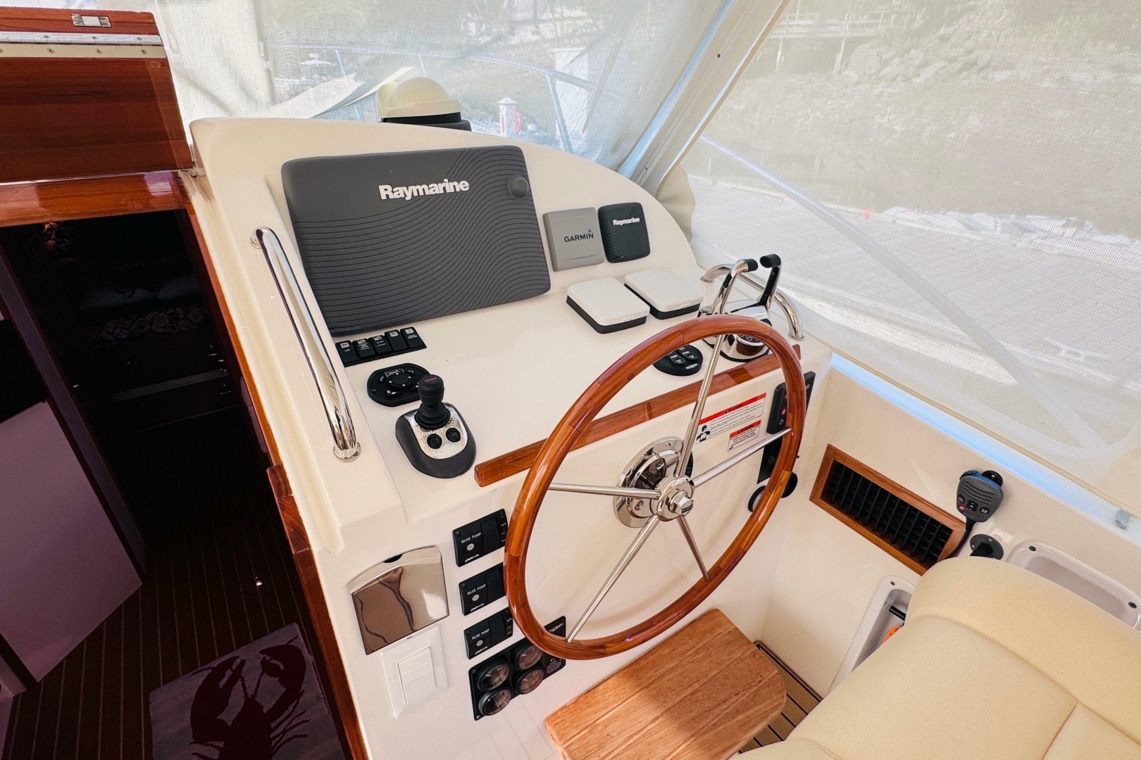 MJM 40z Yacht For Sale