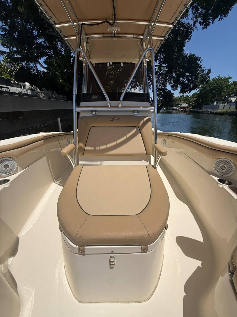 27ft Scout Yacht For Sale