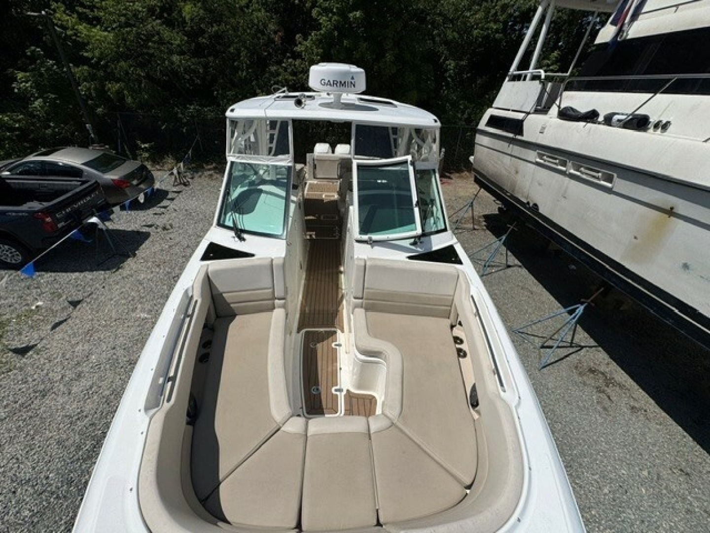 Boston Whaler 320 Vantage Yacht For Sale
