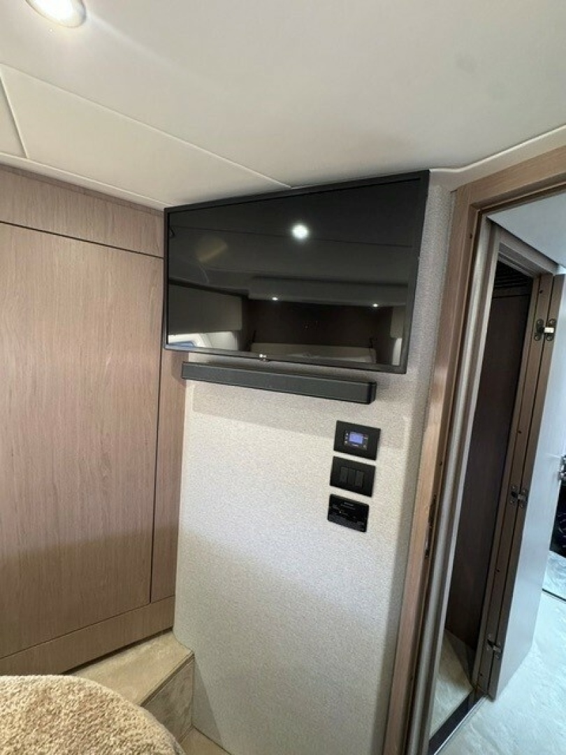 Azimut 50FLY Yacht For Sale