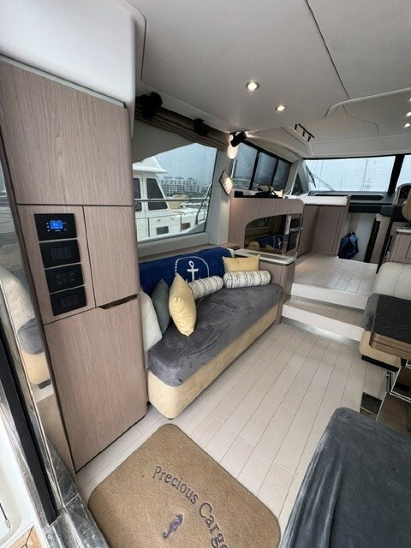 Azimut 50FLY Yacht For Sale