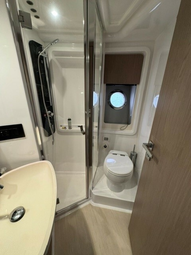 Azimut 50FLY Yacht For Sale