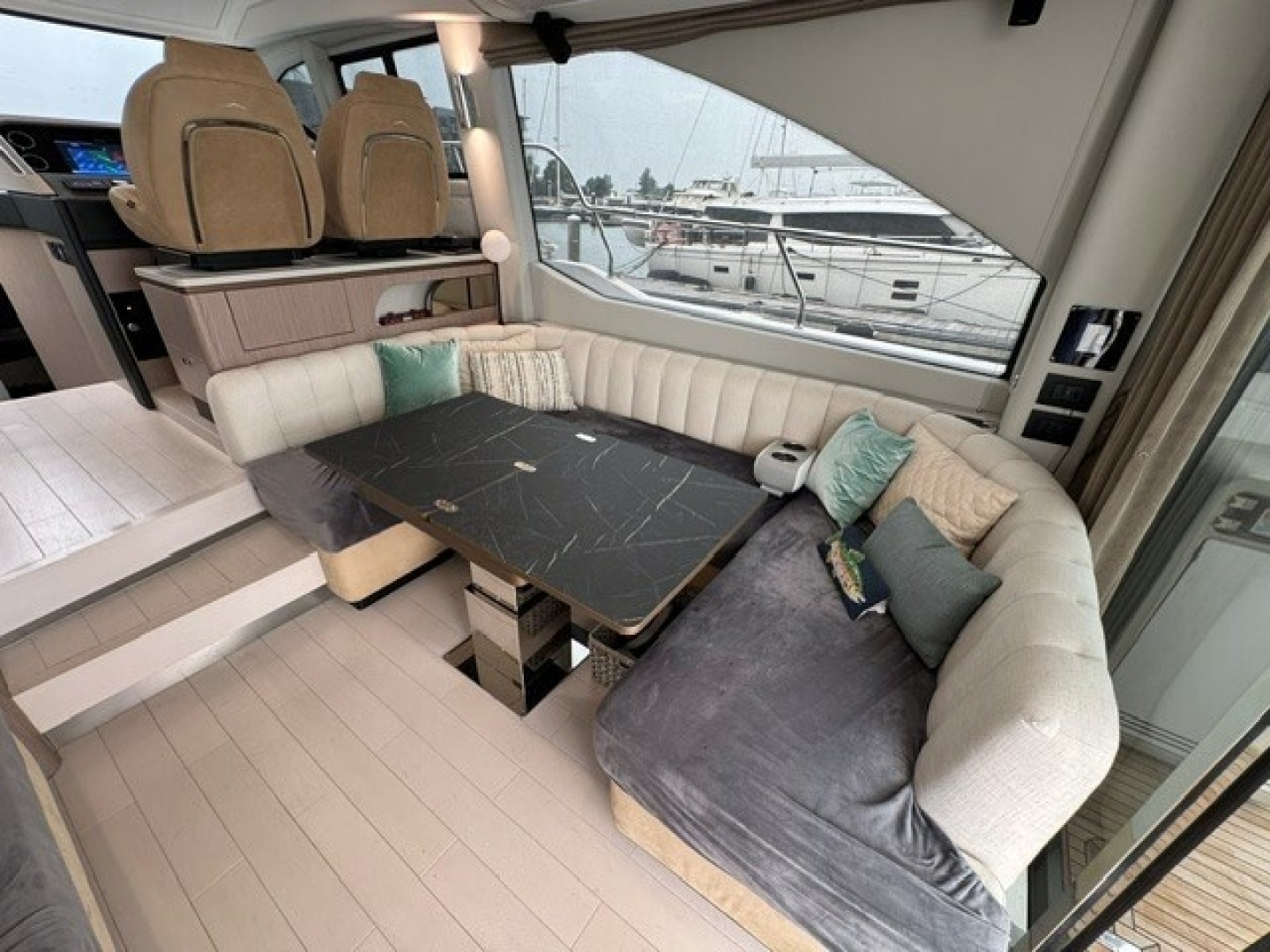 Azimut 50FLY Yacht For Sale
