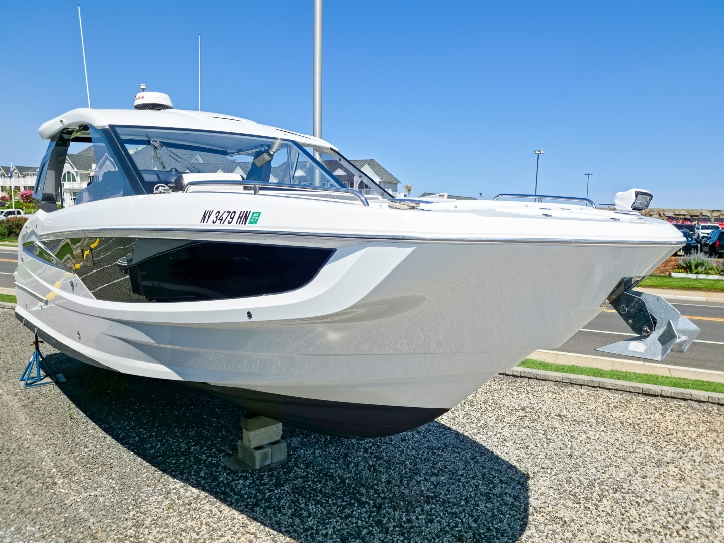 Galeon 325 GTO Yacht For Sale