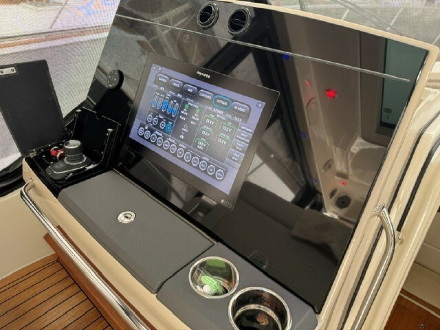 Boston Whaler 405 Conques Yacht For Sale