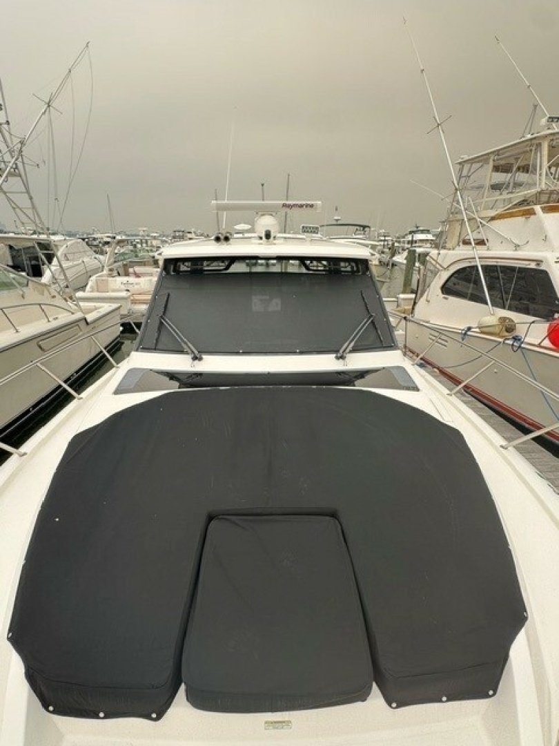 Boston Whaler 405 Conques Yacht For Sale