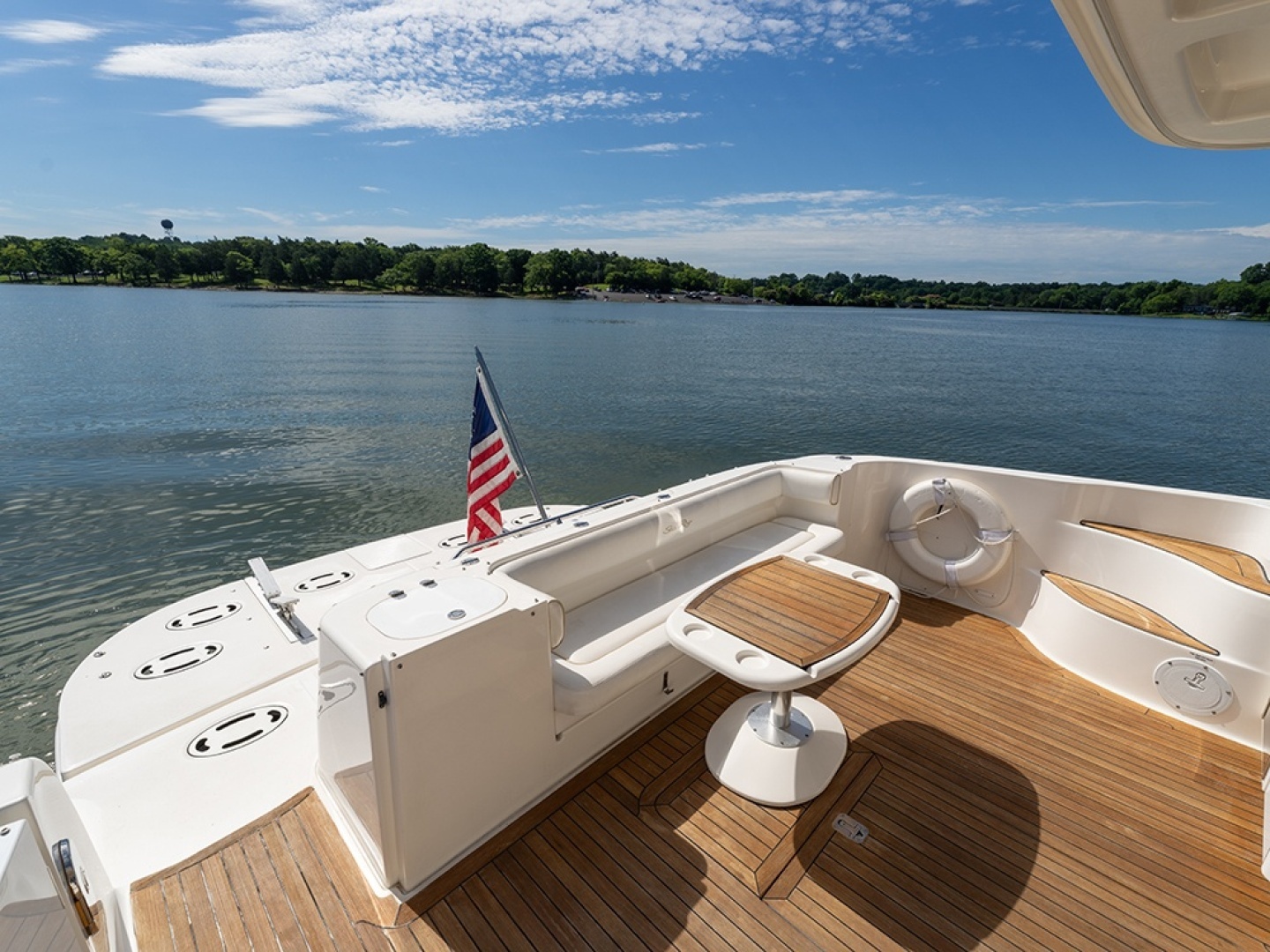 Sea Ray 580 Sedan Bridge Yacht For Sale