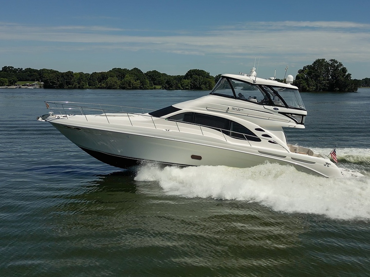 Sea Ray 580 Sedan Bridge Yacht For Sale
