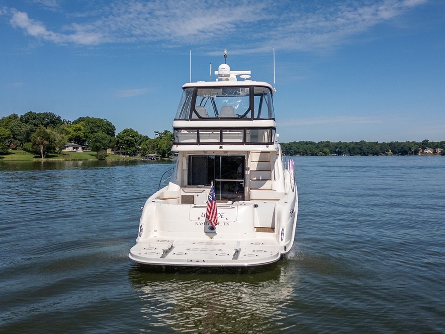 Sea Ray 580 Sedan Bridge Yacht For Sale