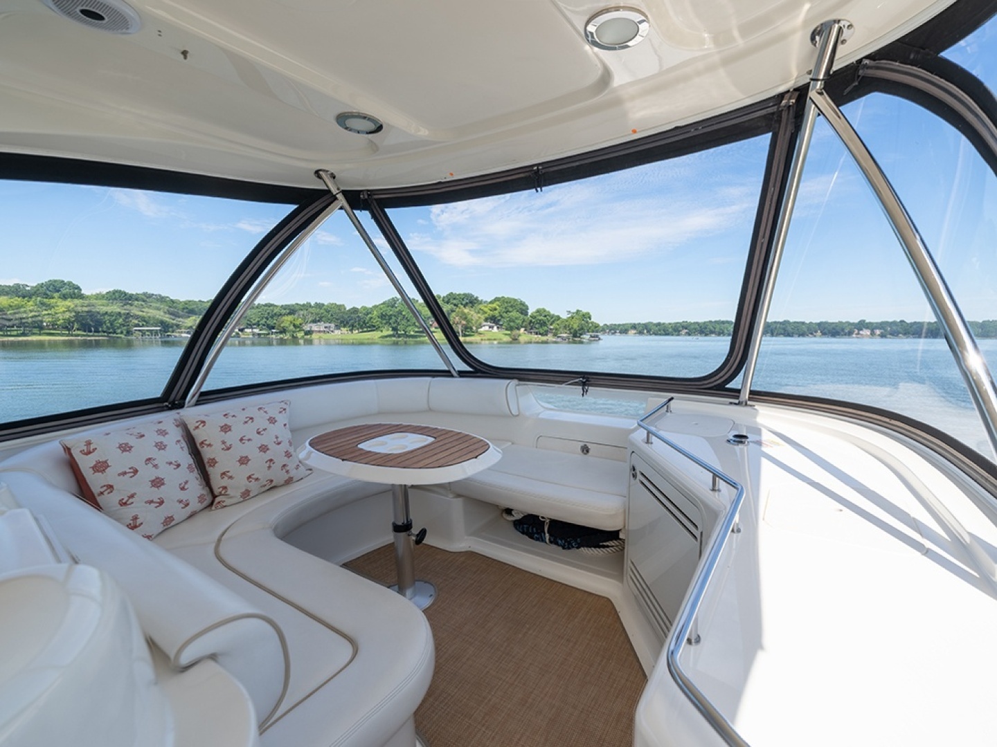 Sea Ray 580 Sedan Bridge Yacht For Sale