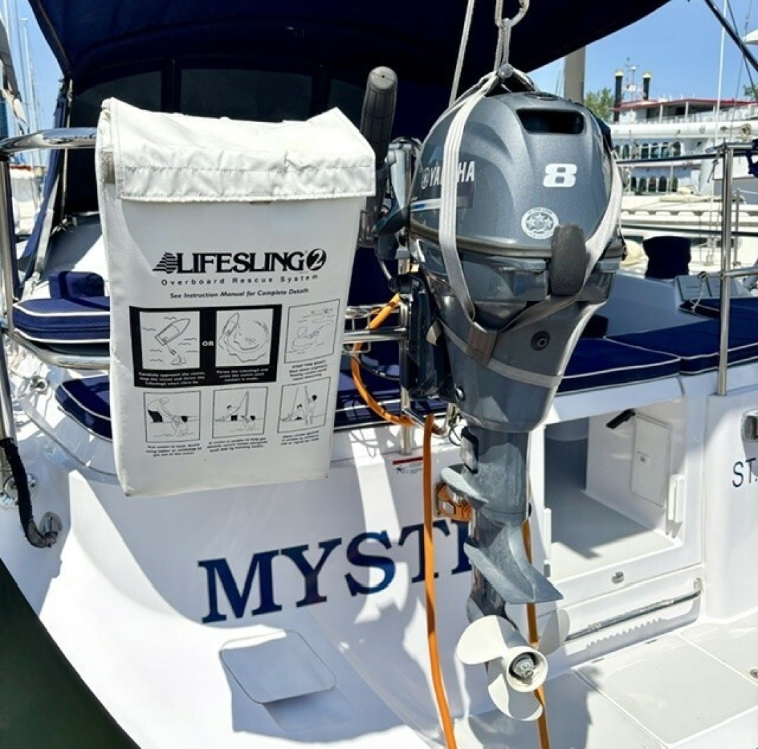 Catalina 355 Yacht For Sale