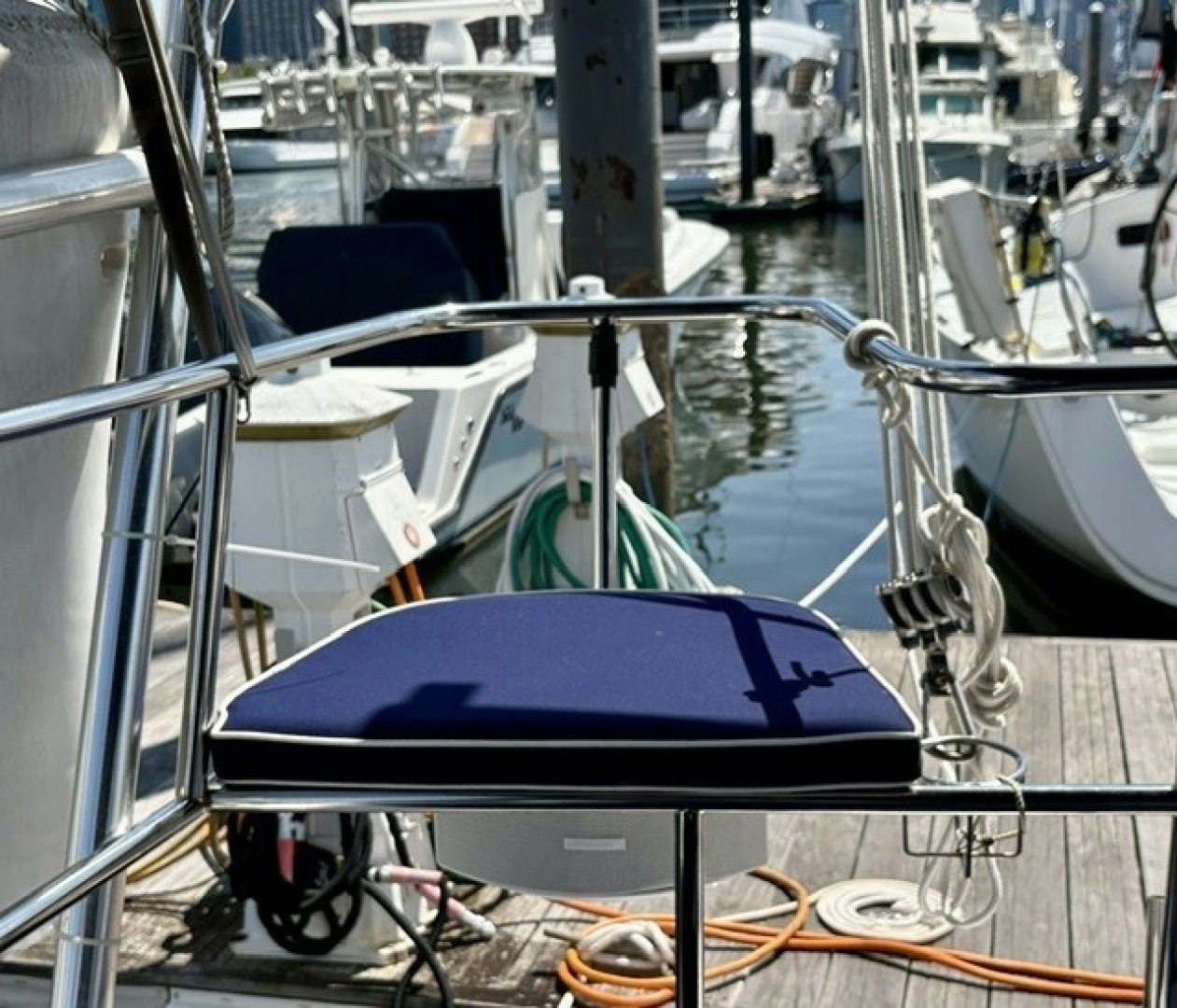 Catalina 355 Yacht For Sale