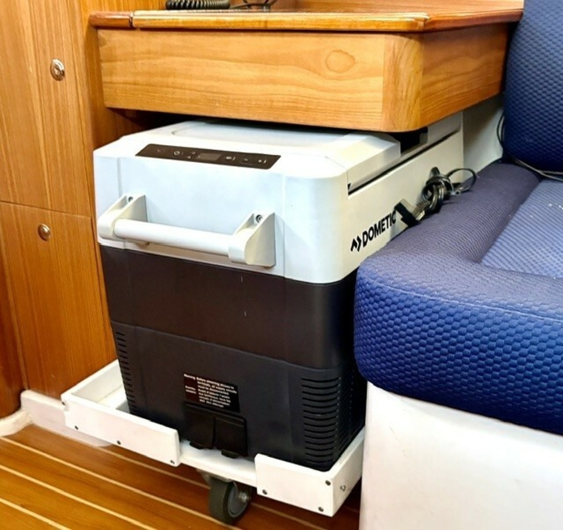 Catalina 355 Yacht For Sale