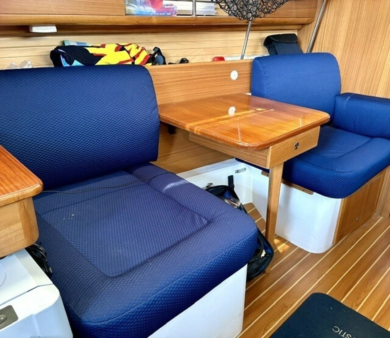 Catalina 355 Yacht For Sale