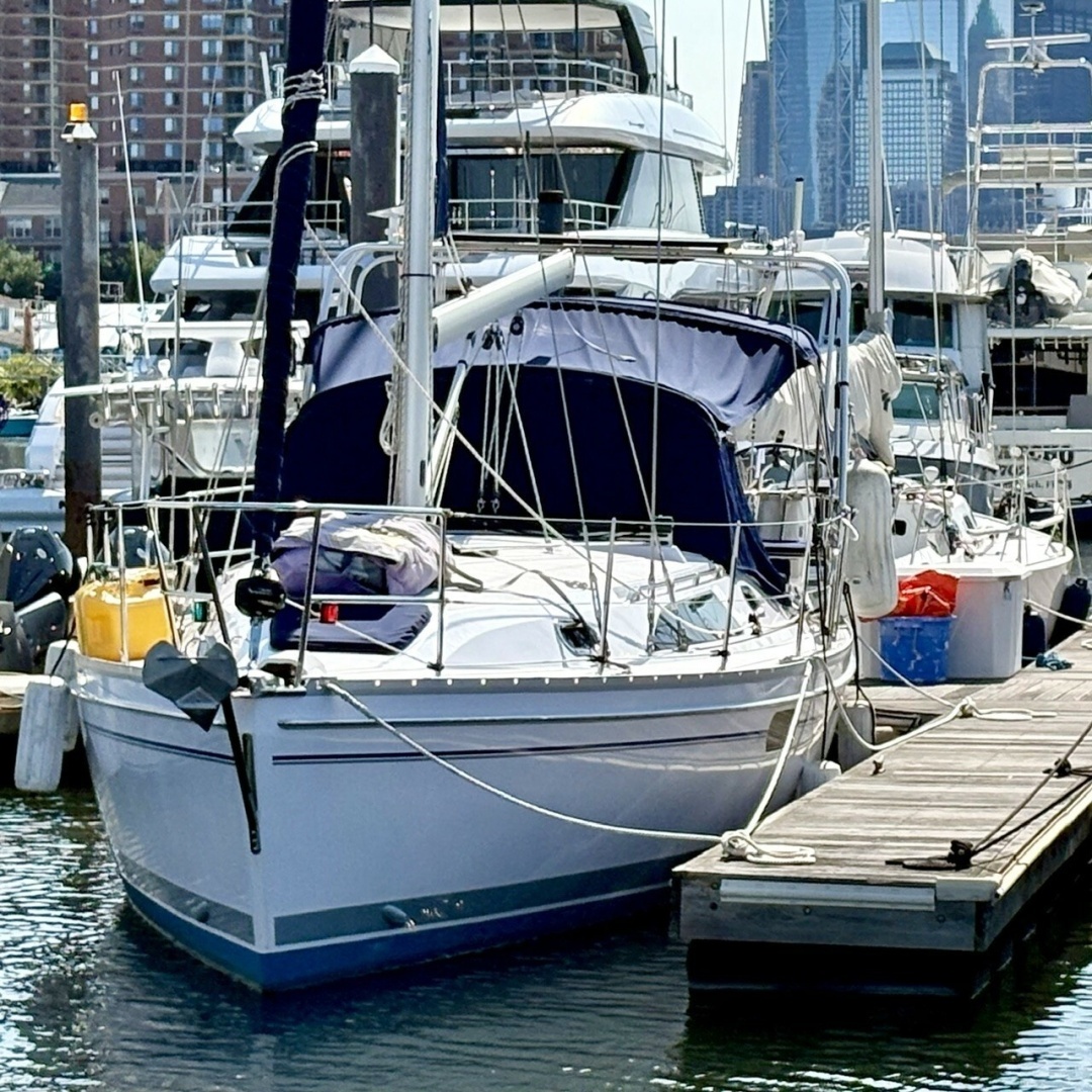 Catalina 355 Yacht For Sale