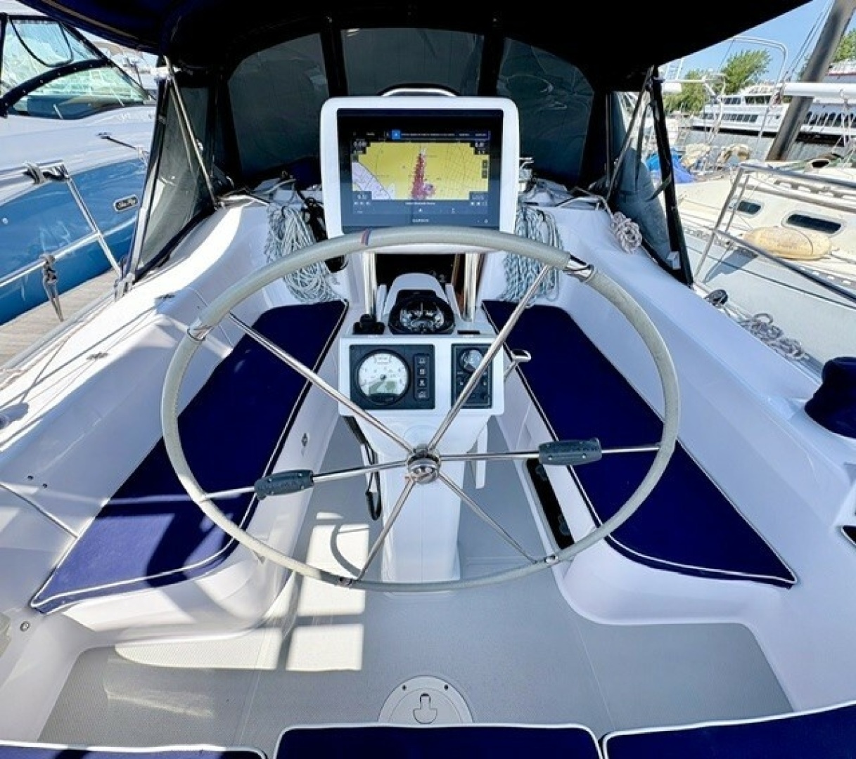 Catalina 355 Yacht For Sale