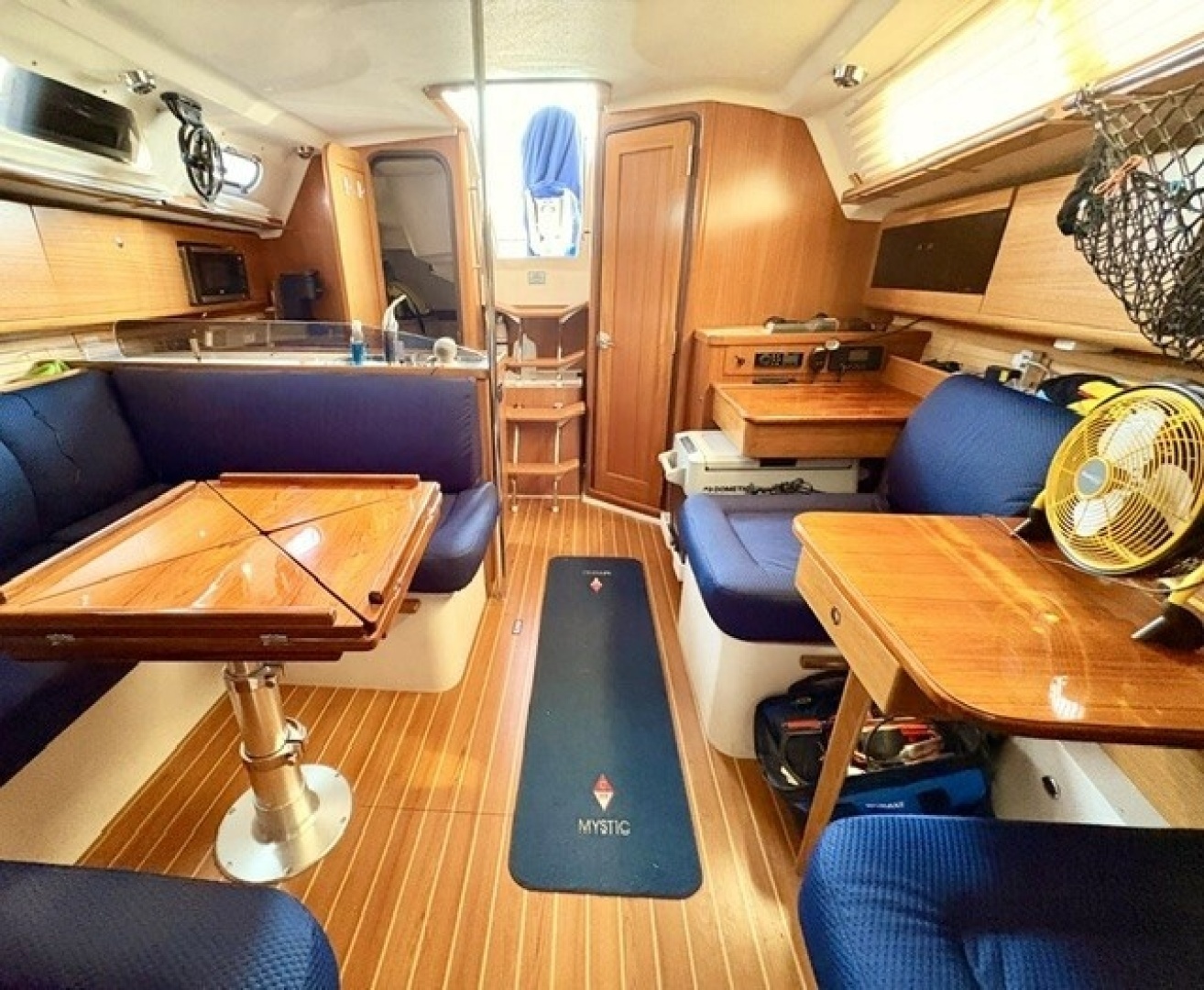 Catalina 355 Yacht For Sale