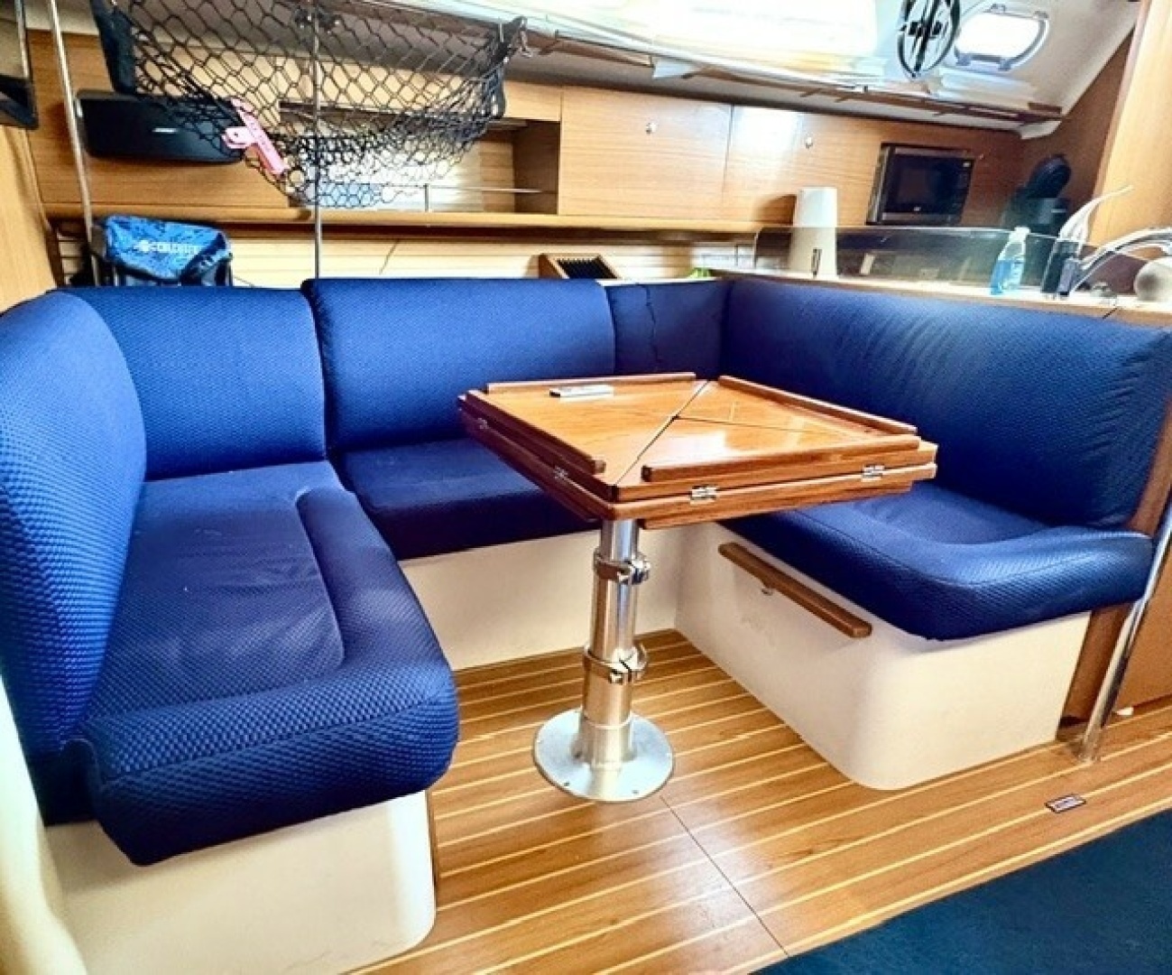 Catalina 355 Yacht For Sale