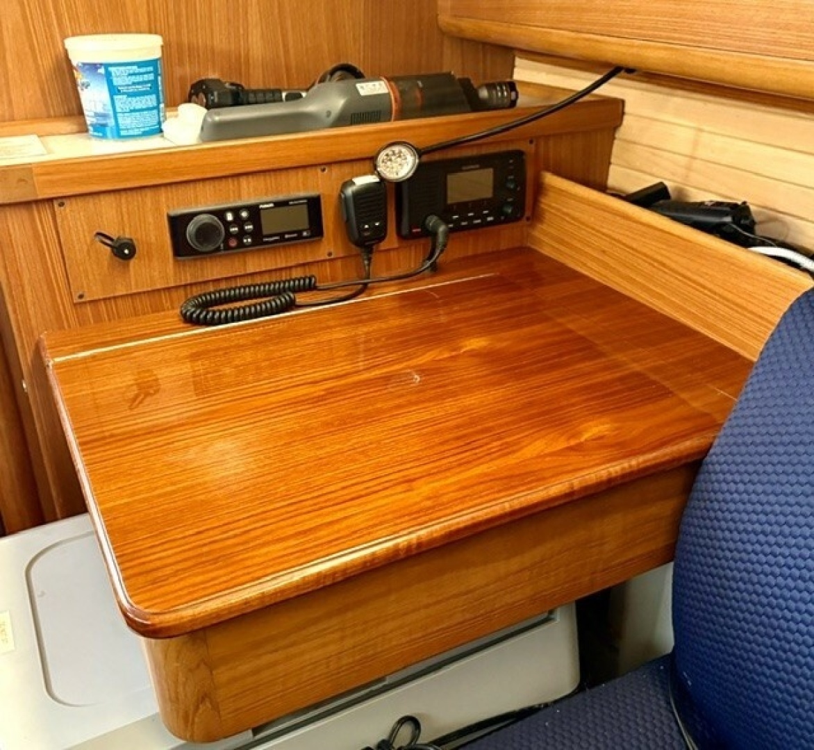 Catalina 355 Yacht For Sale