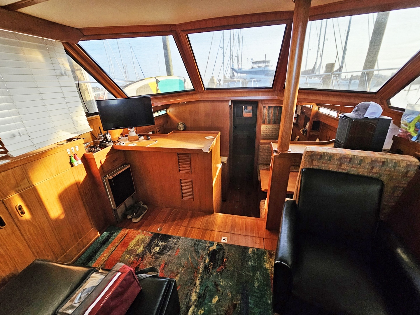 1988 President 37 Aft Cabin