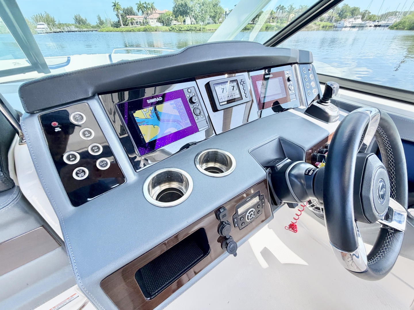 28ft Chaparral Yacht For Sale 28ft Chaparral Yacht For Sale