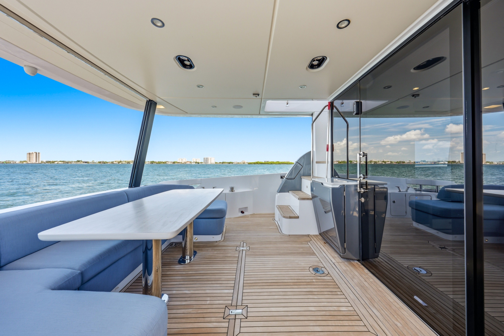 68ft Azimut Yacht For Sale