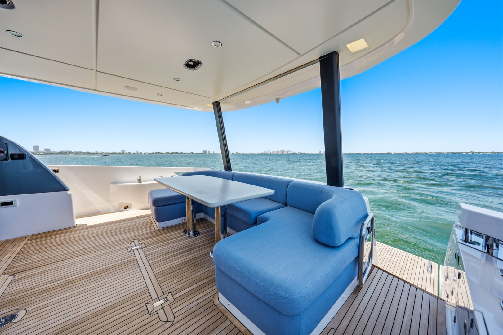 68ft Azimut Yacht For Sale