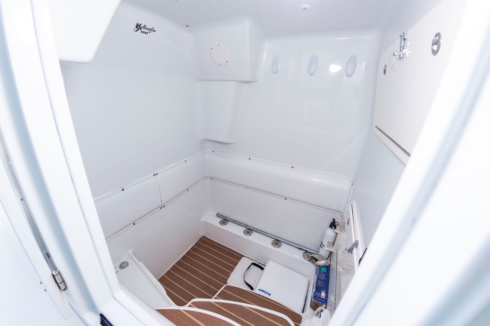 39ft Yellowfin Yacht For Sale