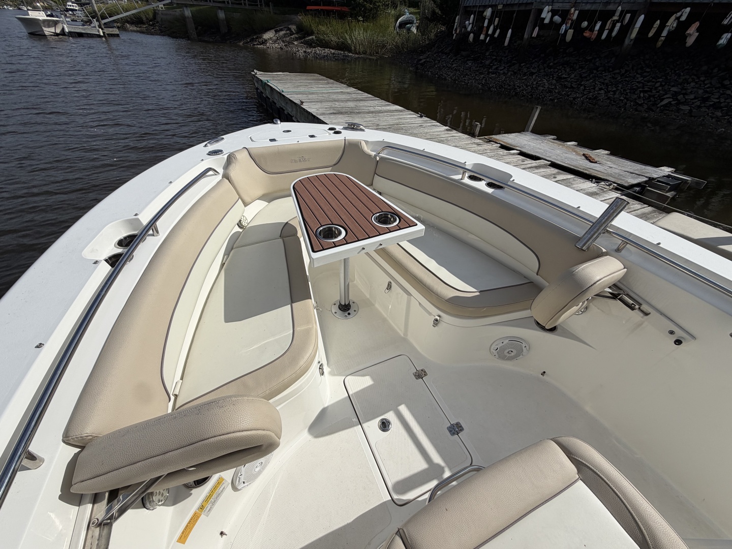 26ft NauticStar Yacht For Sale