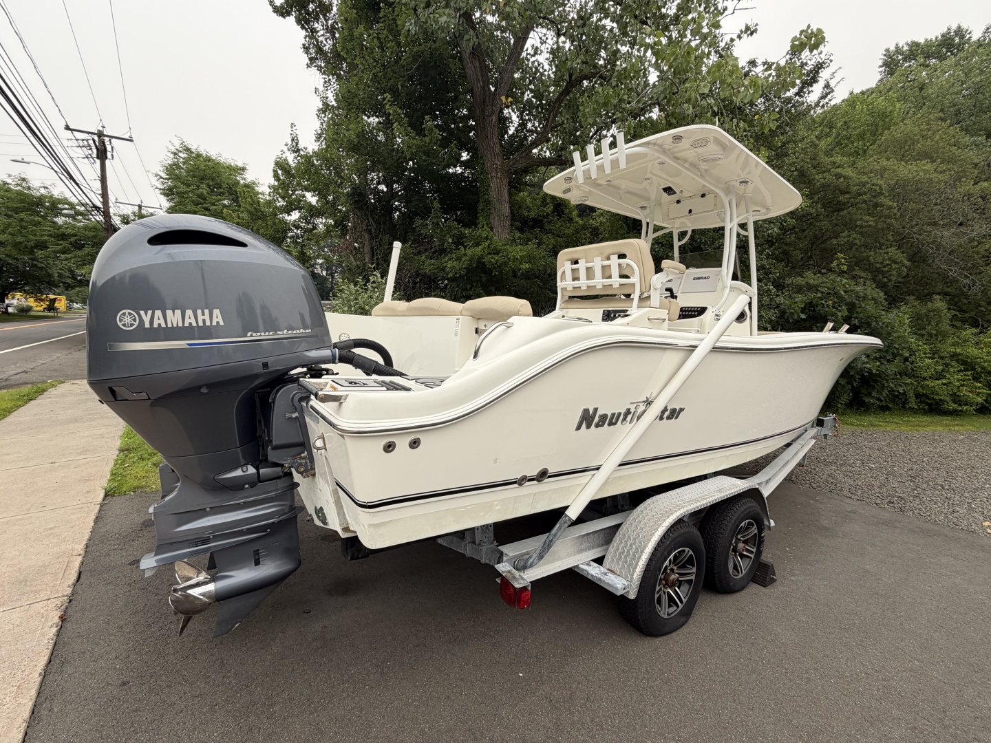 26ft NauticStar Yacht For Sale