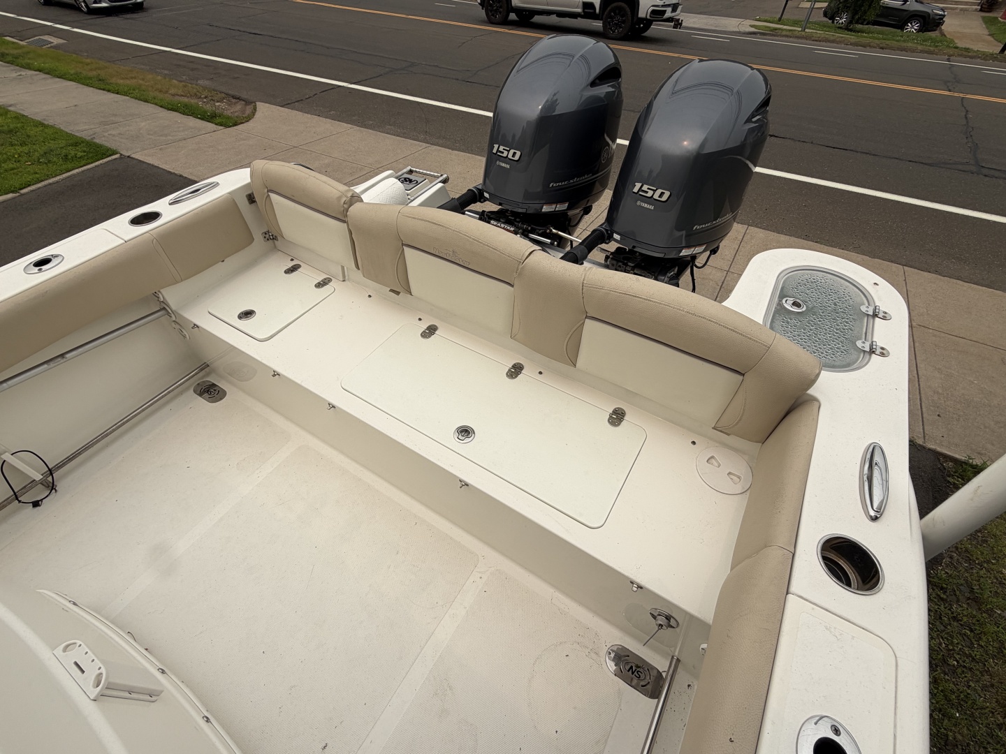 26ft NauticStar Yacht For Sale