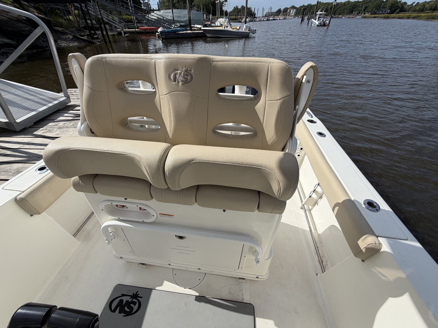 26ft NauticStar Yacht For Sale