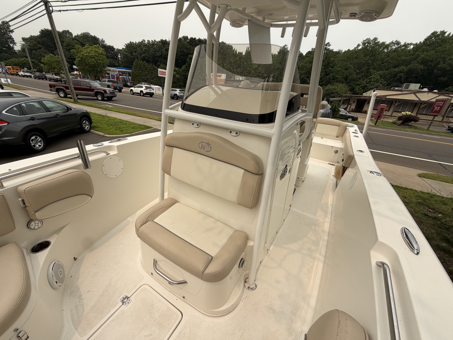 26ft NauticStar Yacht For Sale