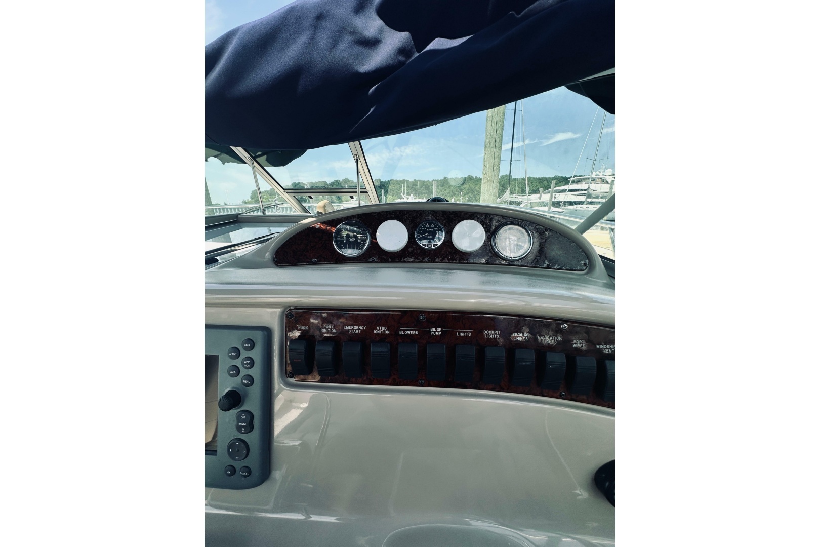 Fiasco 29ft Sea Ray Yacht For Sale Fiasco 29ft Sea Ray Yacht For Sale