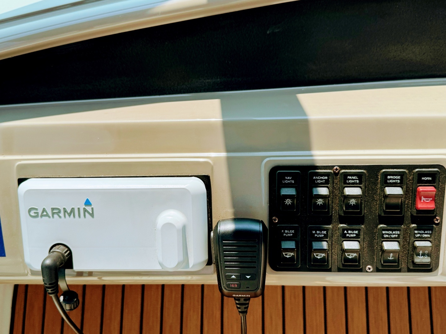 Carver 450 Voyager Pilothouse Yacht For Sale