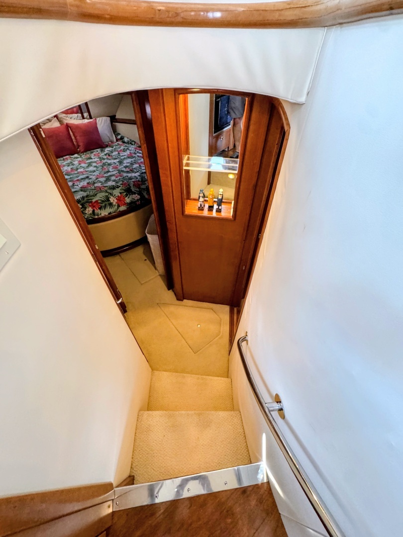 Carver 450 Voyager Pilothouse Yacht For Sale