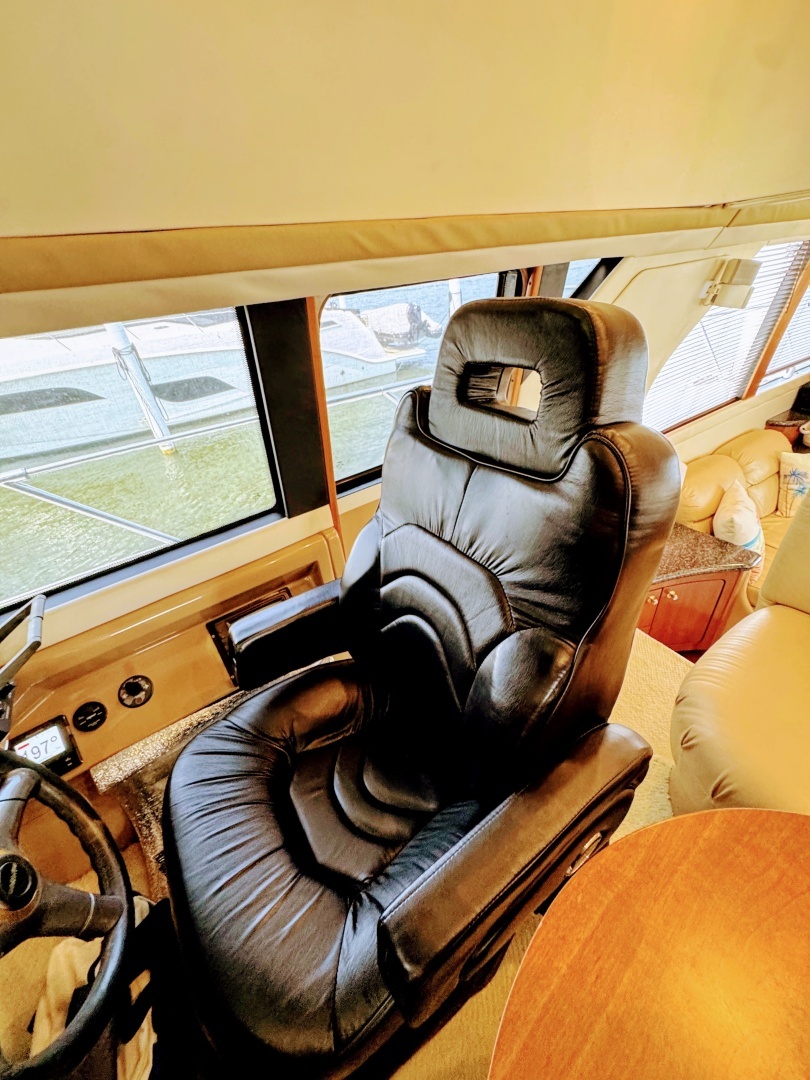 Carver 450 Voyager Pilothouse Yacht For Sale