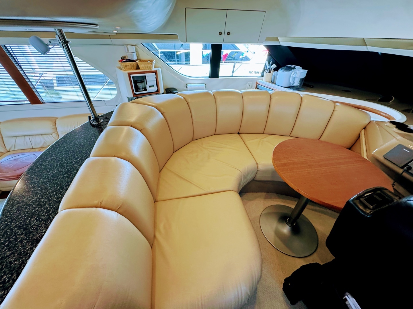 Carver 450 Voyager Pilothouse Yacht For Sale