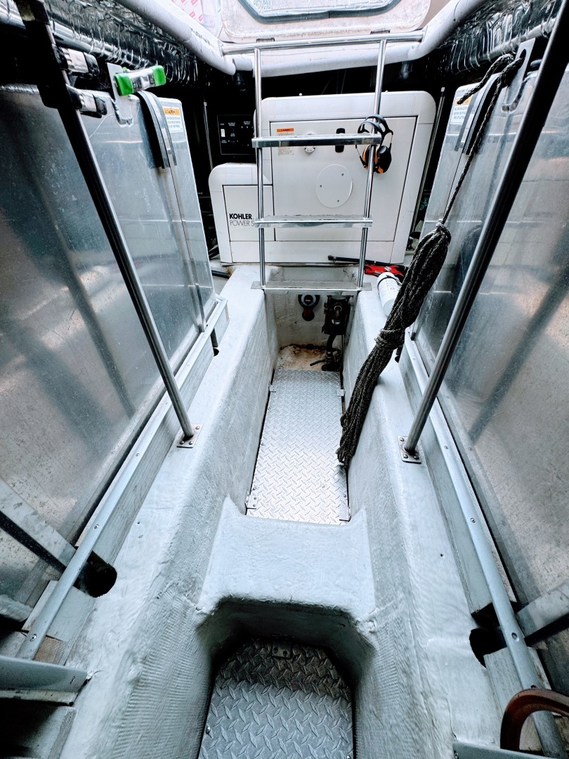 Carver 450 Voyager Pilothouse Yacht For Sale