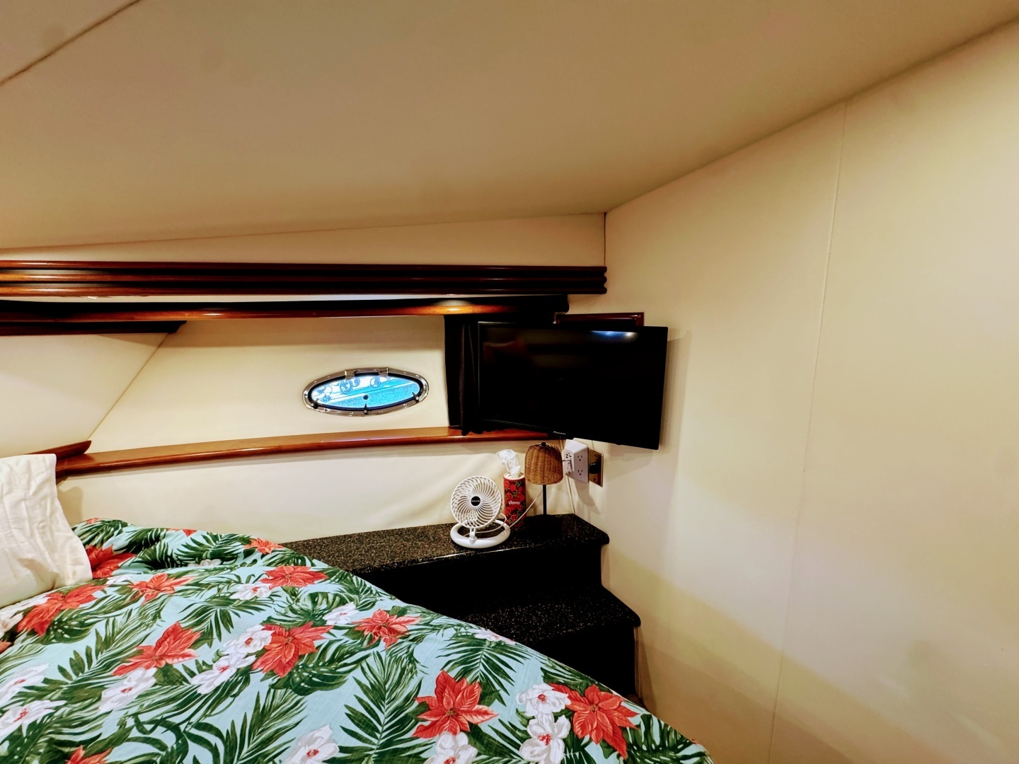 Carver 450 Voyager Pilothouse Yacht For Sale