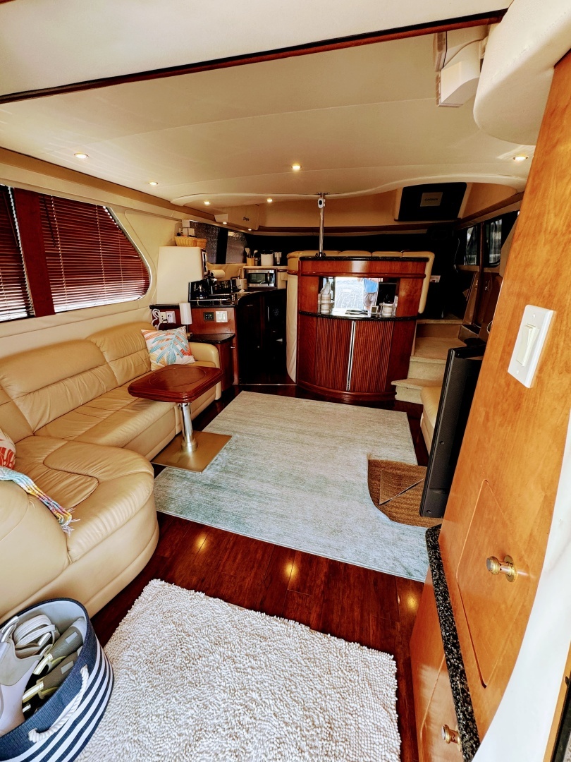 Carver 450 Voyager Pilothouse Yacht For Sale