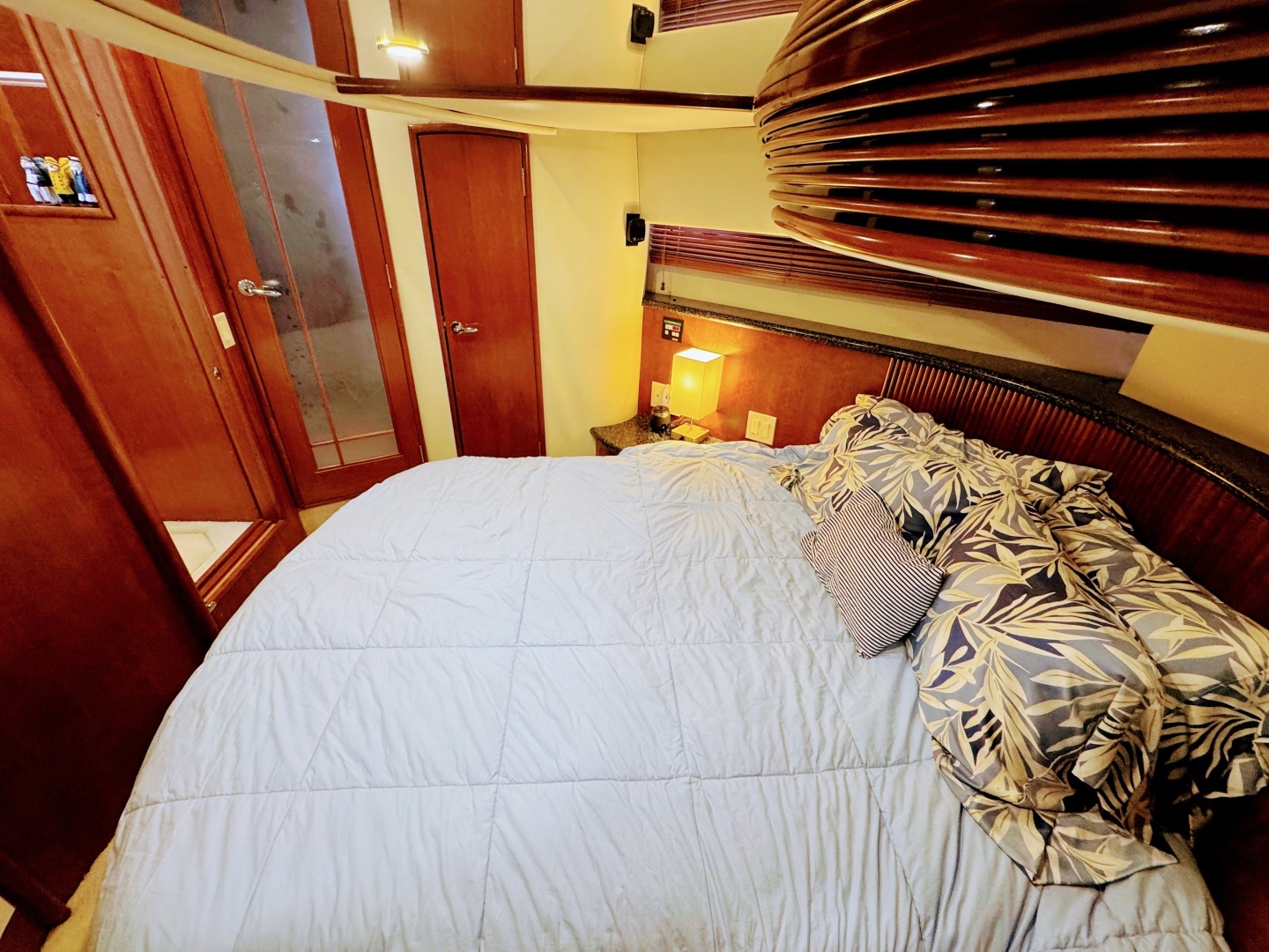 Carver 450 Voyager Pilothouse Yacht For Sale
