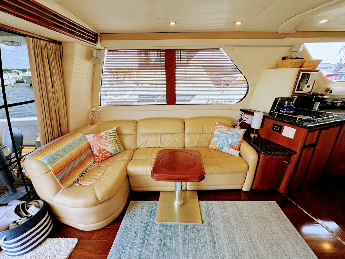 Carver 450 Voyager Pilothouse Yacht For Sale