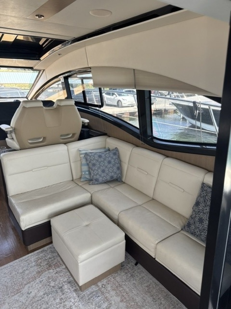 April 40ft Sea Ray Yacht For Sale